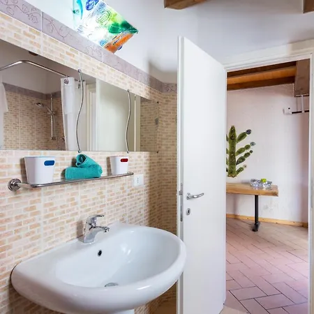 Lejlighed Casa Kiwi Monti di Villa